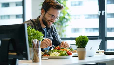 Ofis İçin Pratik Öğle Tarifleri: Çalışanlar İçin Kolay ve Lezzetli Seçenekler