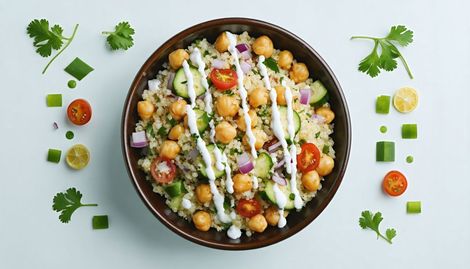 15 Dakikada Nohutlu Vegan Kinoa Salatası (Protein Odaklı)
